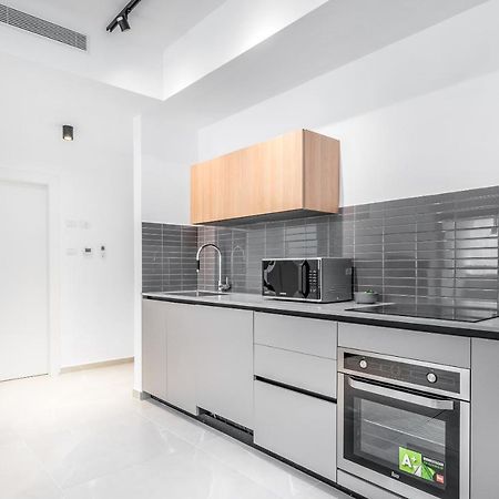Stunning 1 Bdr With Balcony On Sheinkin St Apartment Tel Aviv Exterior photo