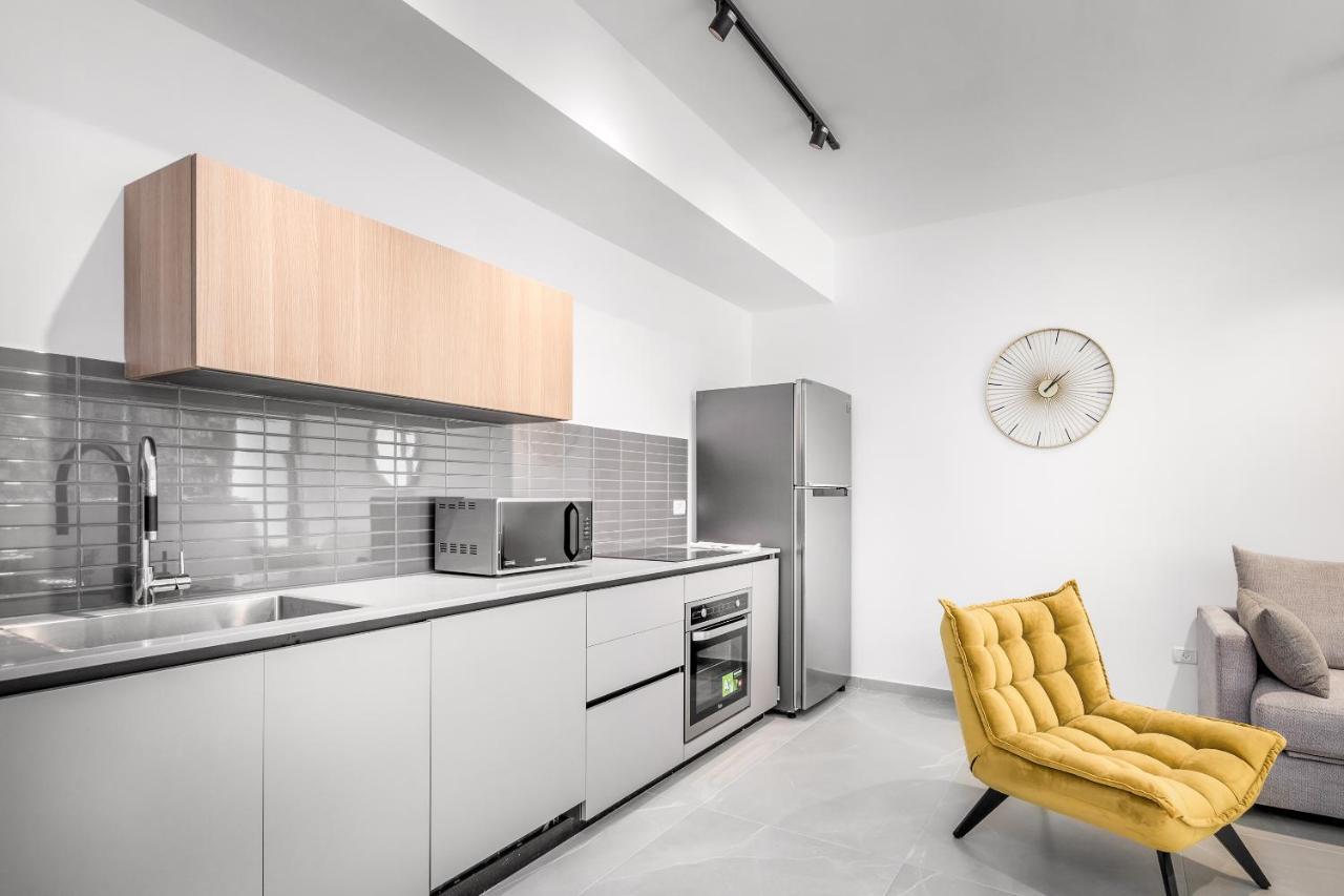 Stunning 1 Bdr With Balcony On Sheinkin St Apartment Tel Aviv Exterior photo